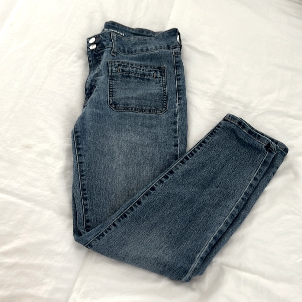 No Boundaries Juniors Double Button straight leg jeans
